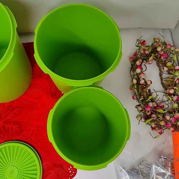Vintage Tupperware servalier 4 pc Lime Apple Green Nesting Canister set w Lids - Picture 9 of 11